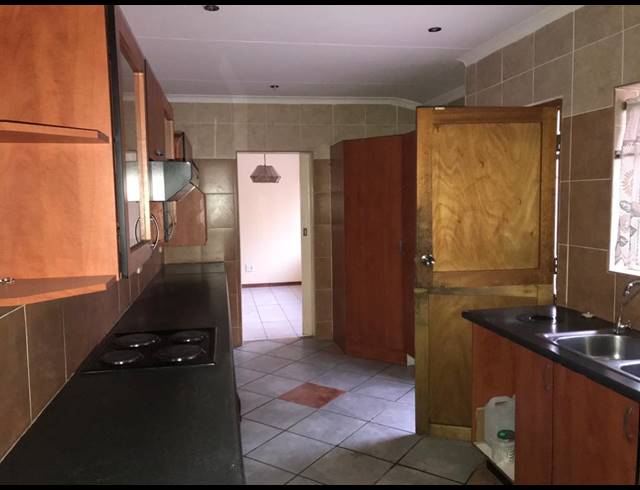 4 BEDROOM HOUSE RENTED IN NORKEM PARK